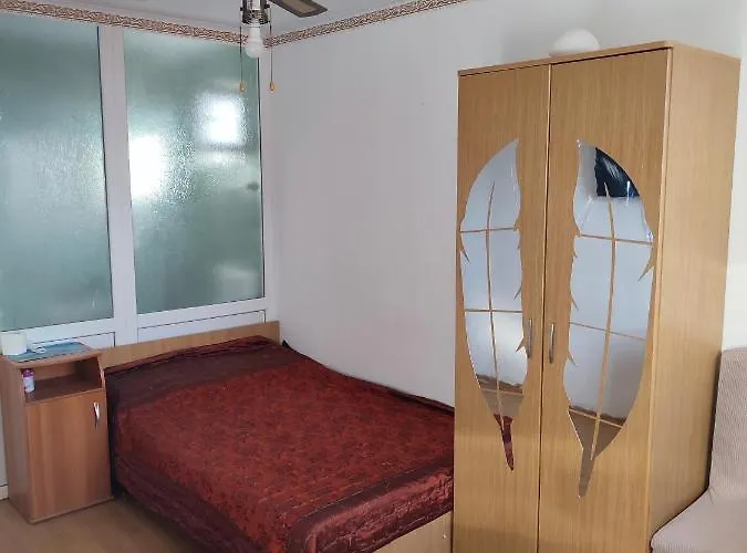 Emy Cu Baie Proprie Aproape De Plaja 3 Papuci Homestay szállás *