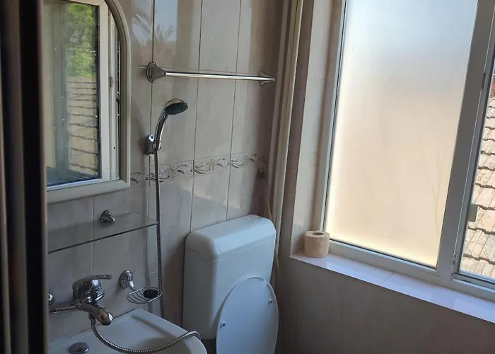 Emy Cu Baie Proprie Aproape De Plaja 3 Papuci * Konstanca